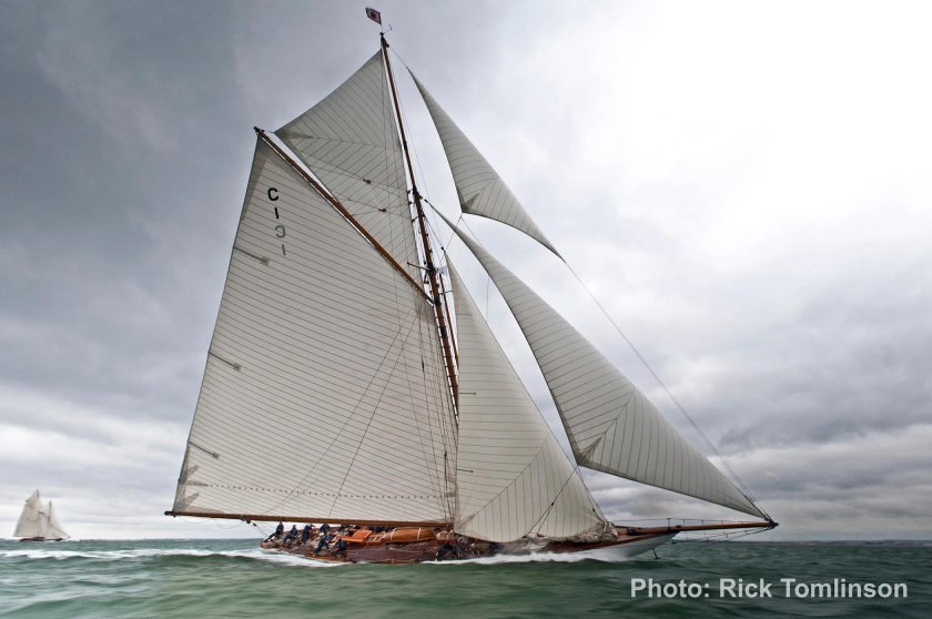 Бриг — двухмачтовый парусник