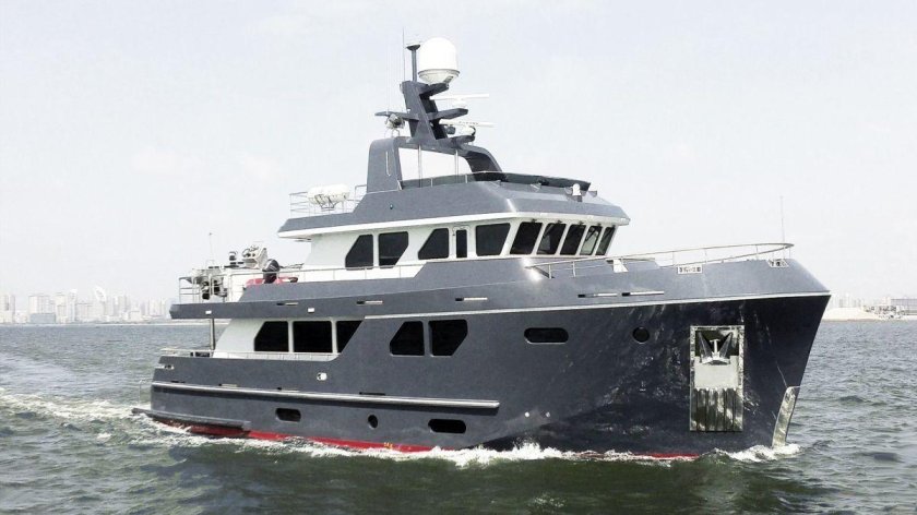 Bering Yachts 80