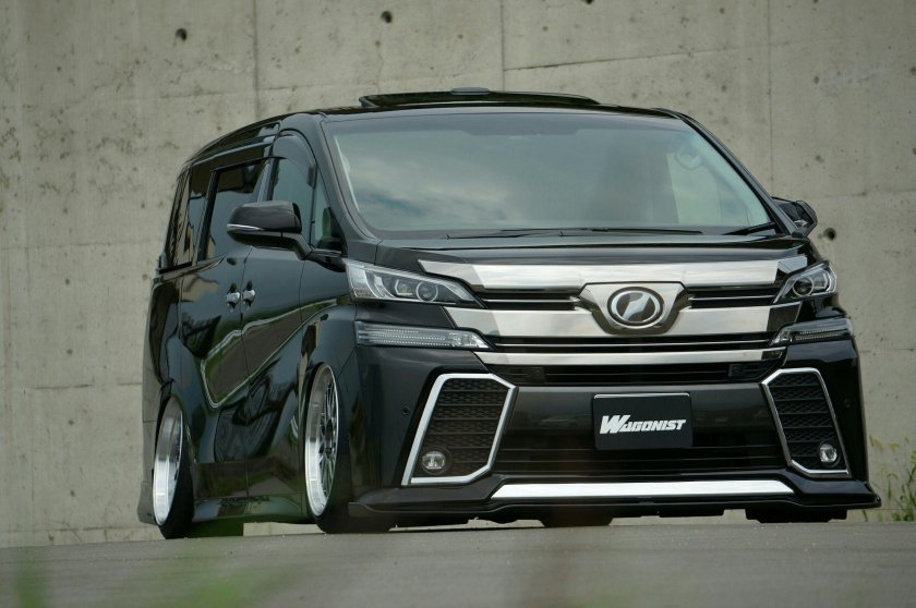 Toyota Alphard Wallpaper
