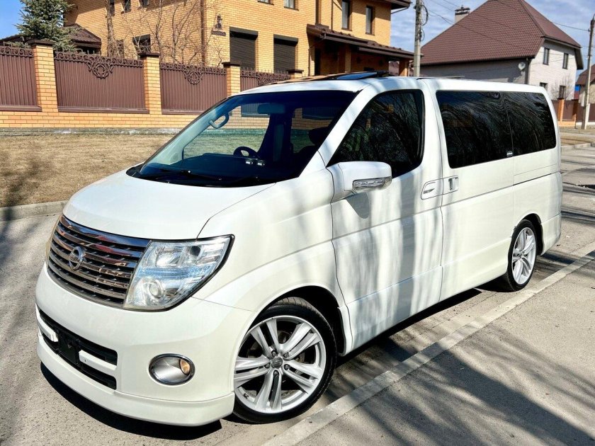 Nissan Elgrand 2007