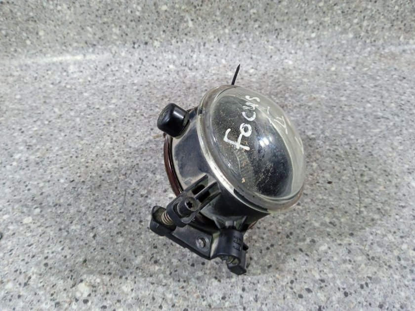 Фара противотуманная левая ford focus 2