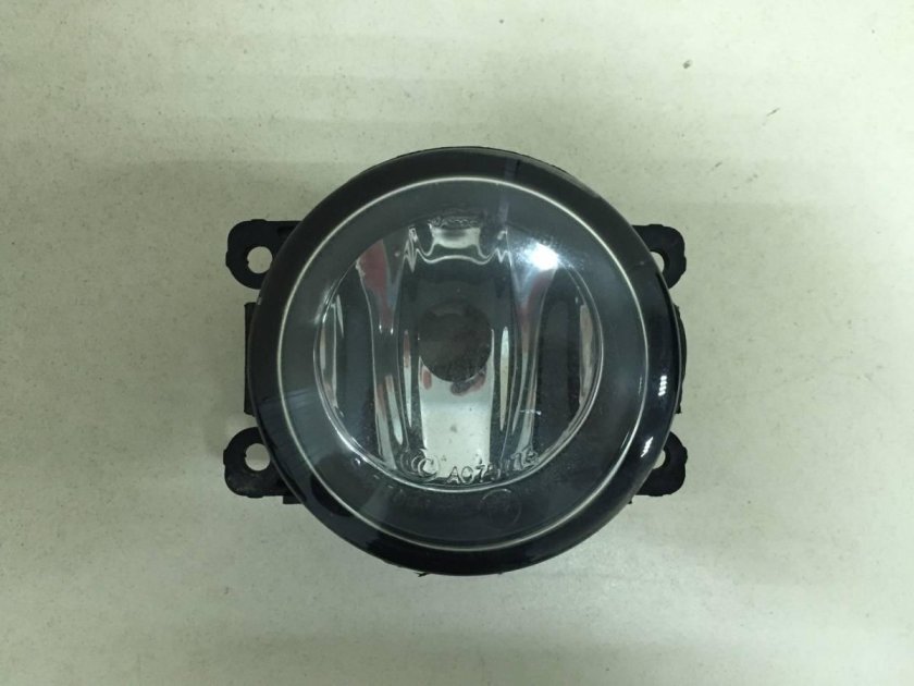 1209177 Противотуманная фара Ford