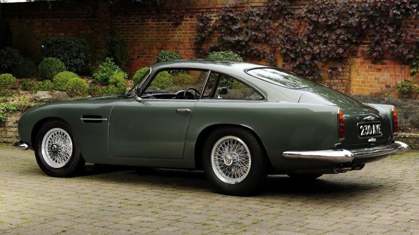 Aston Martin db4