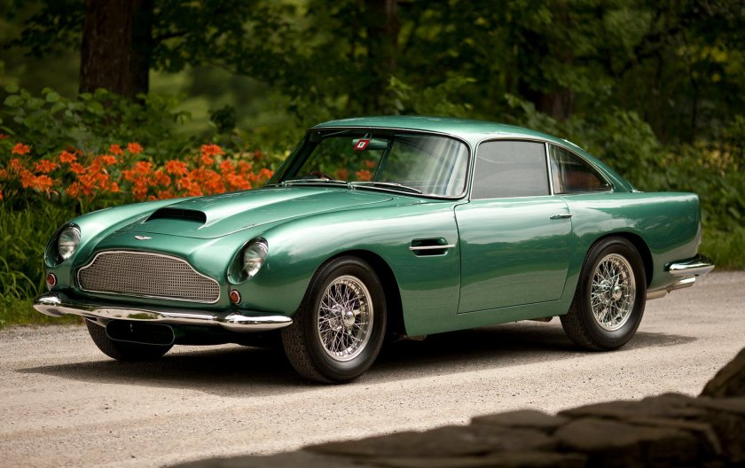 Aston Martin db4