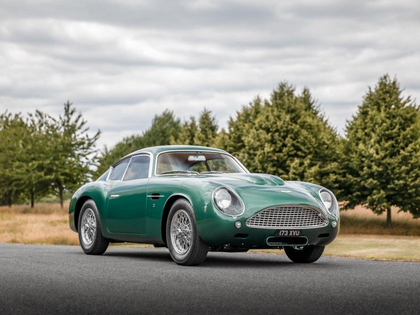 Aston Martin db4