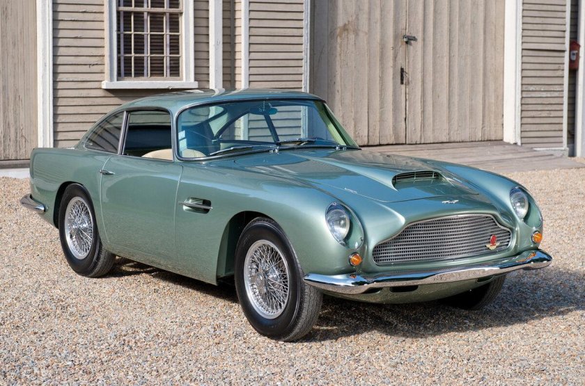 Aston Martin db4