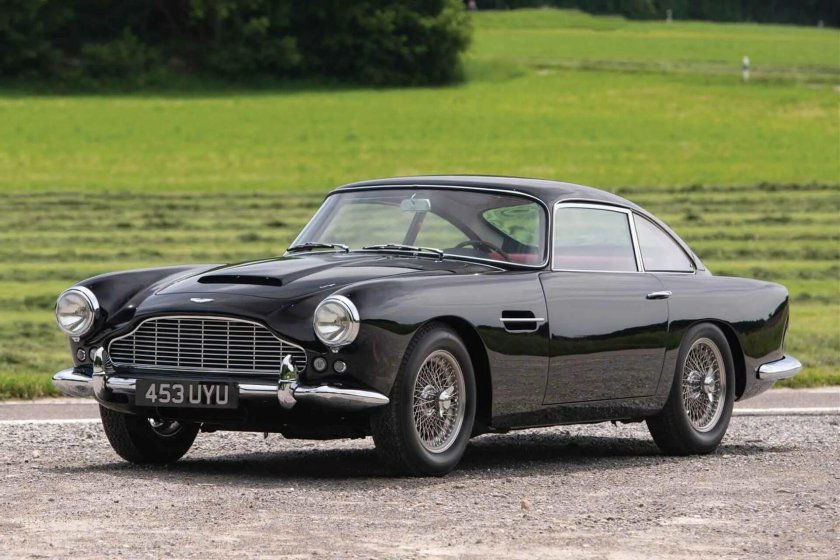 Aston Martin db4