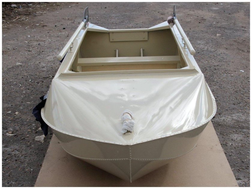 Алюминиевая лодка романтика-н 3.5 м. булями