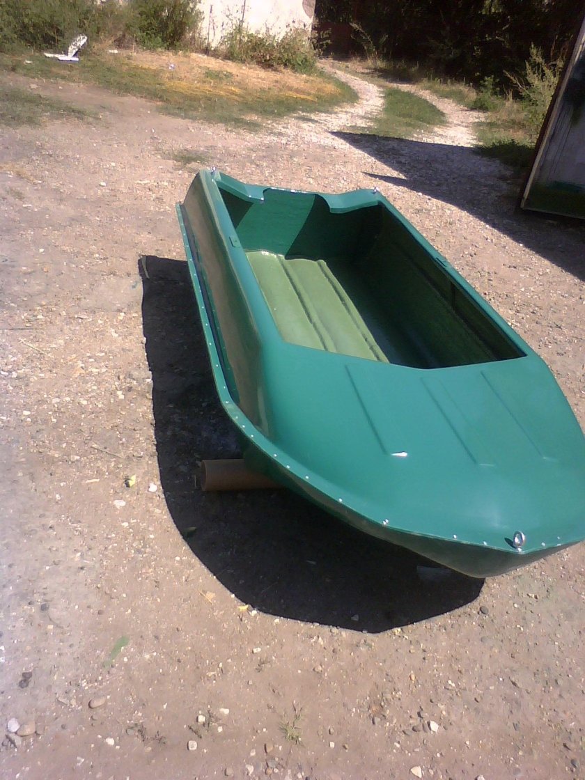 Лодка романтика 2800