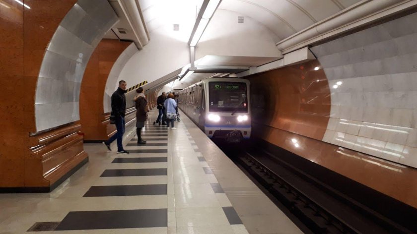 Русич на станции парк Победы