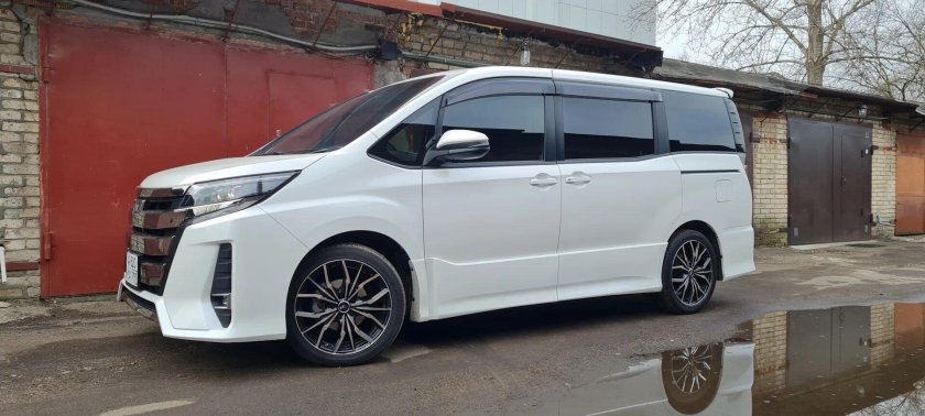 Шины Toyota Noah
