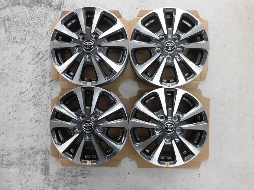 Литые диски Toyota Voxy r16