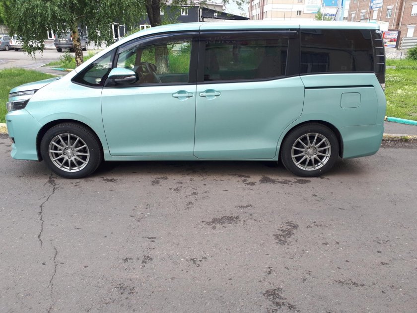 Диски для Тойота Вокси