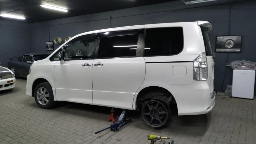 Диски для Тойота Вокси