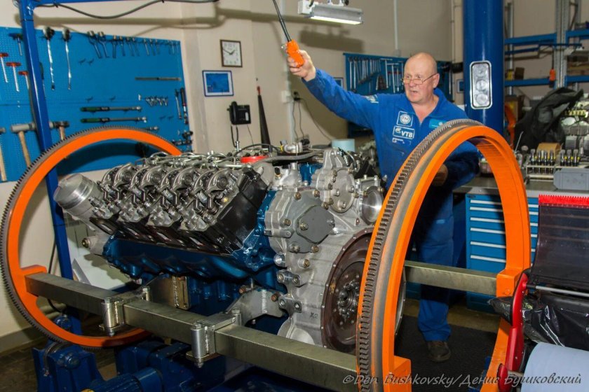 Двигатель Либхер на КАМАЗ мастер