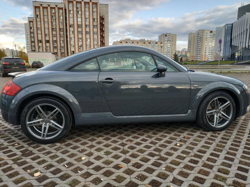 Ауди ТТ 2004 года