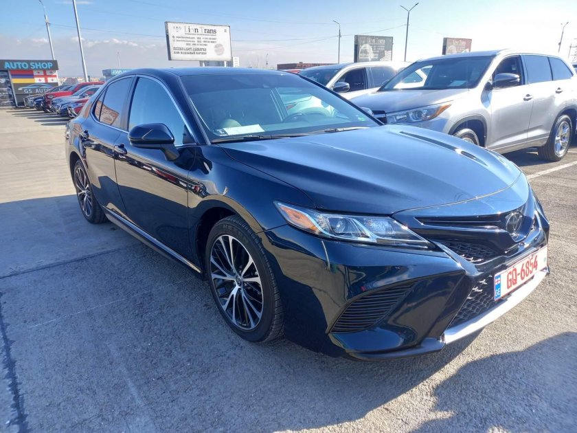 Toyota camry 2020