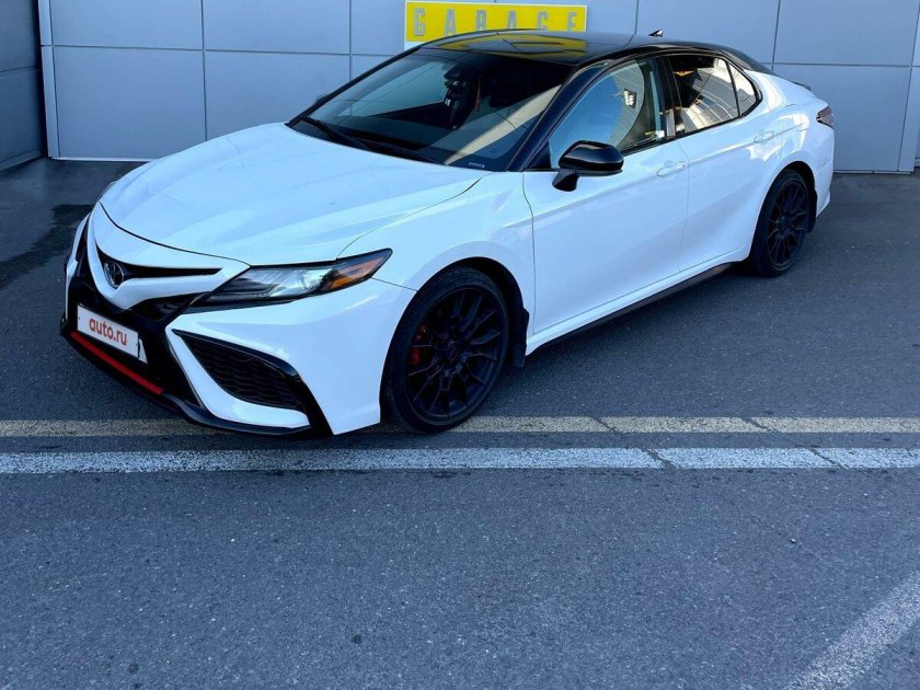 Toyota camry 2023