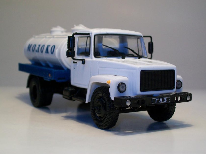 ГАЗ 53 молоковоз