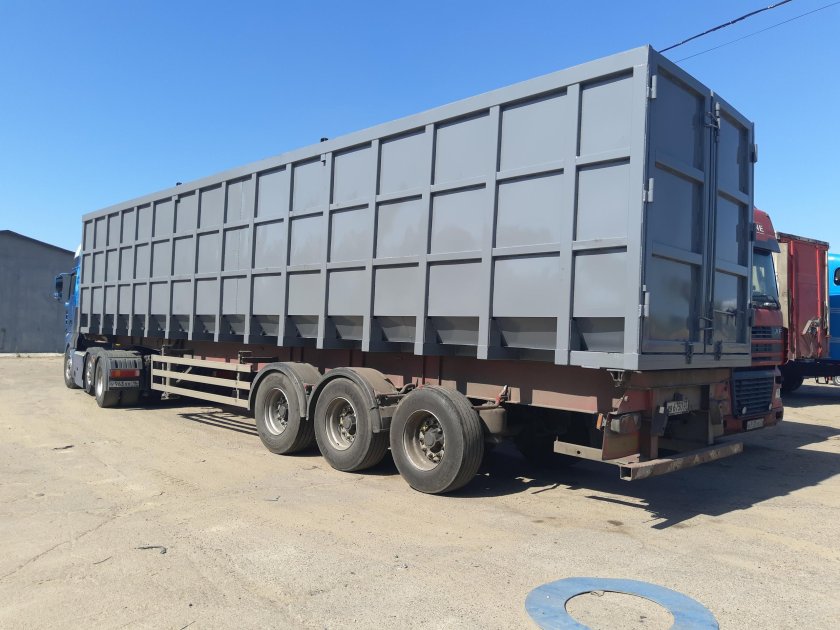 МАЗ полуприцеп ломовоз