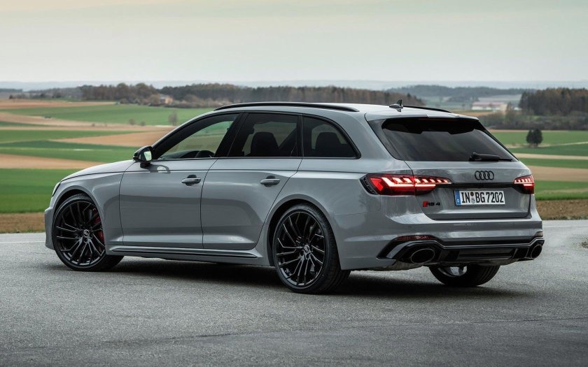 Ауди rs4 avant 2020