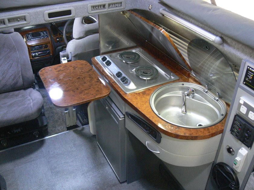 Мицубиси Делика автодом