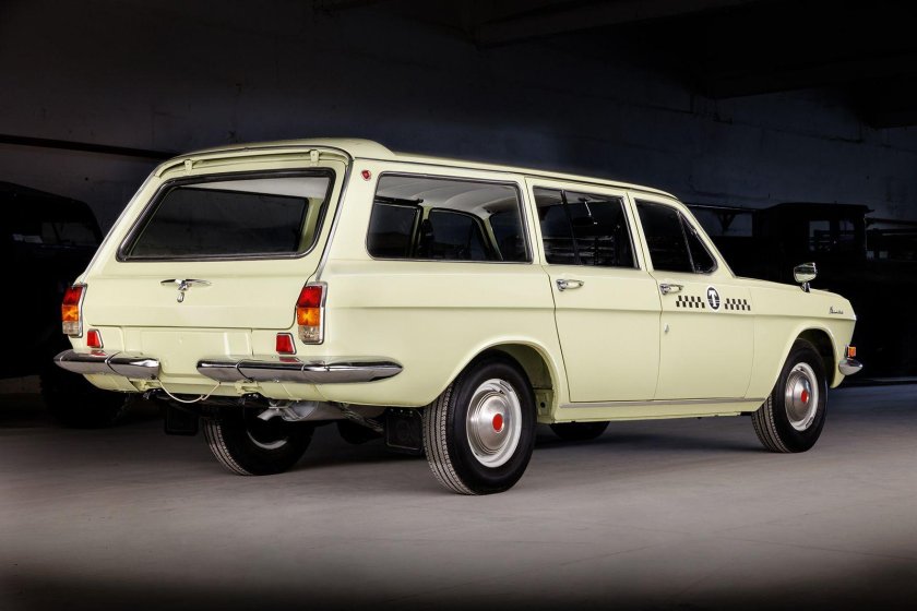 ГАЗ 2404 универсал