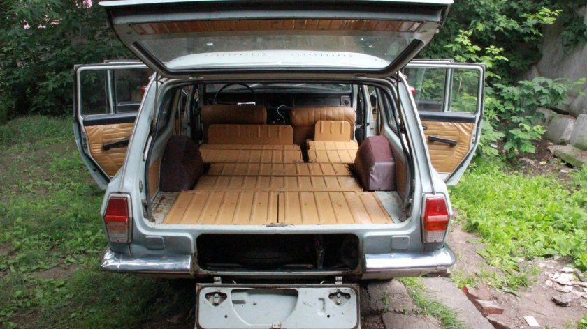 Волга ГАЗ 2402 универсал