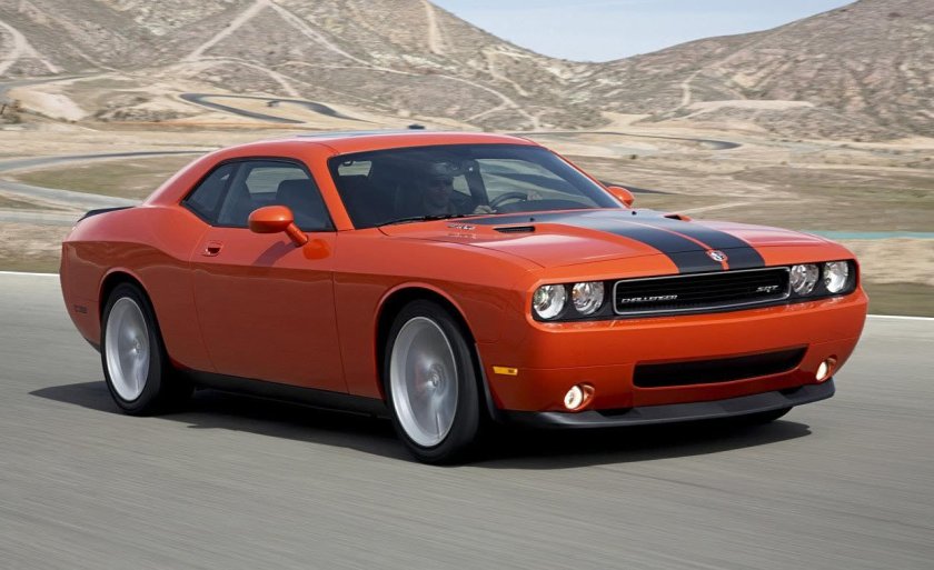 Dodge Challenger srt8 2010