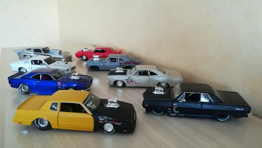 Машинки масштаб 1 24