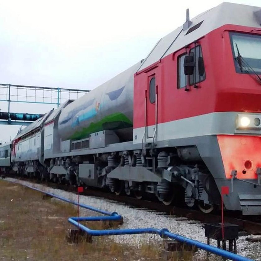 Газотурбовоз гт1h-002