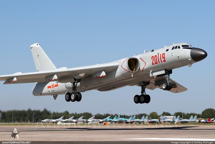 Хун 6к бомбардировщик