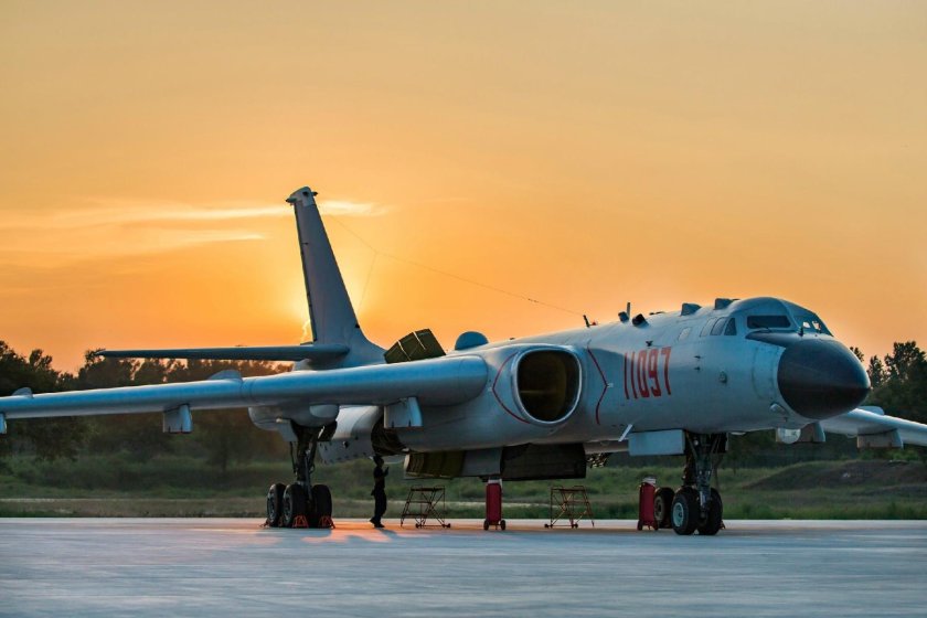 Китайский бомбардировщик Xian h 6k