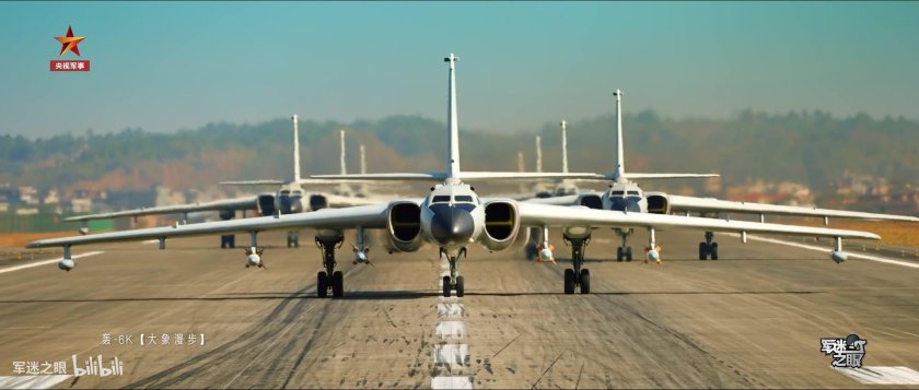 Китайский бомбардировщик xian h 6k