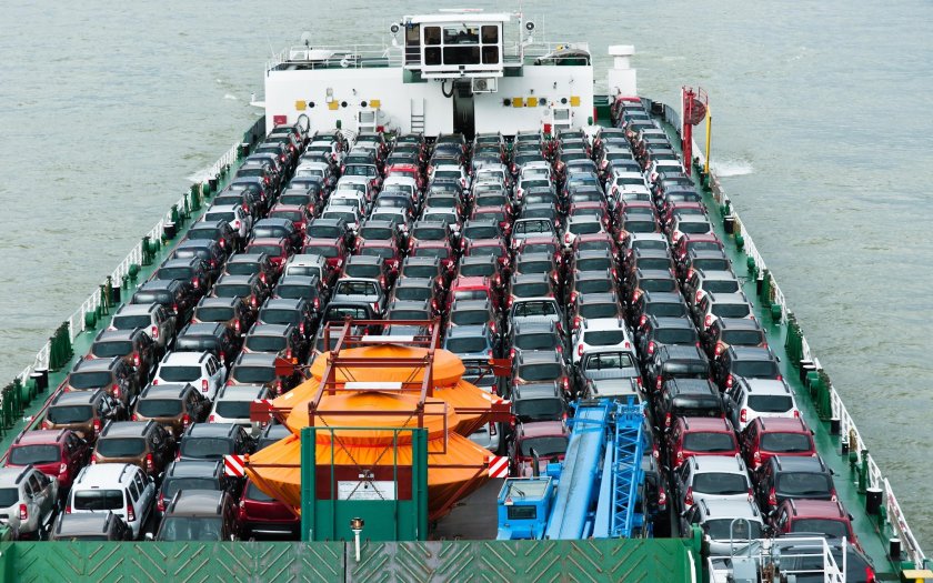 Паром с автомобилями