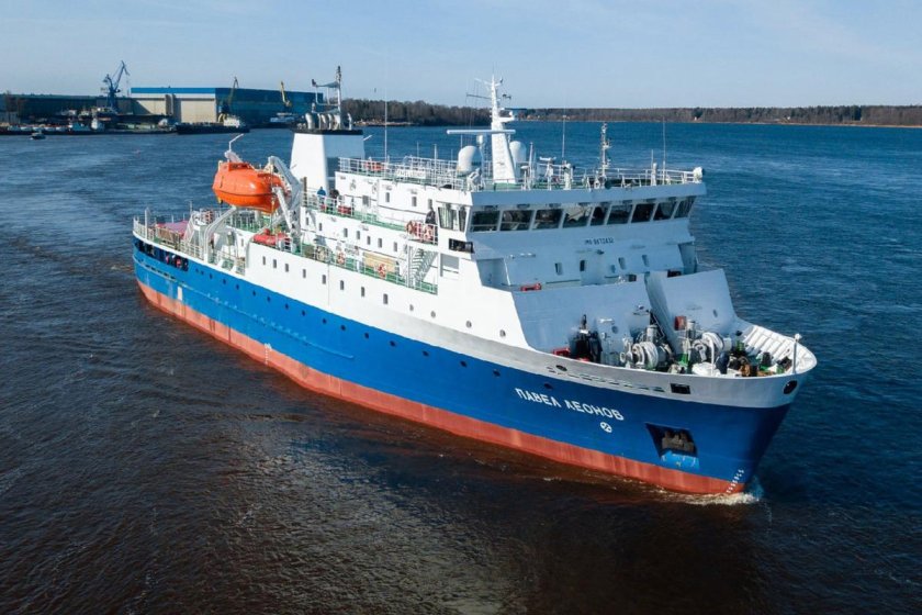 Судно павел леонов грузопассажирское