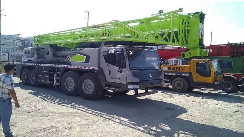 Zoomlion кран 55 тонн