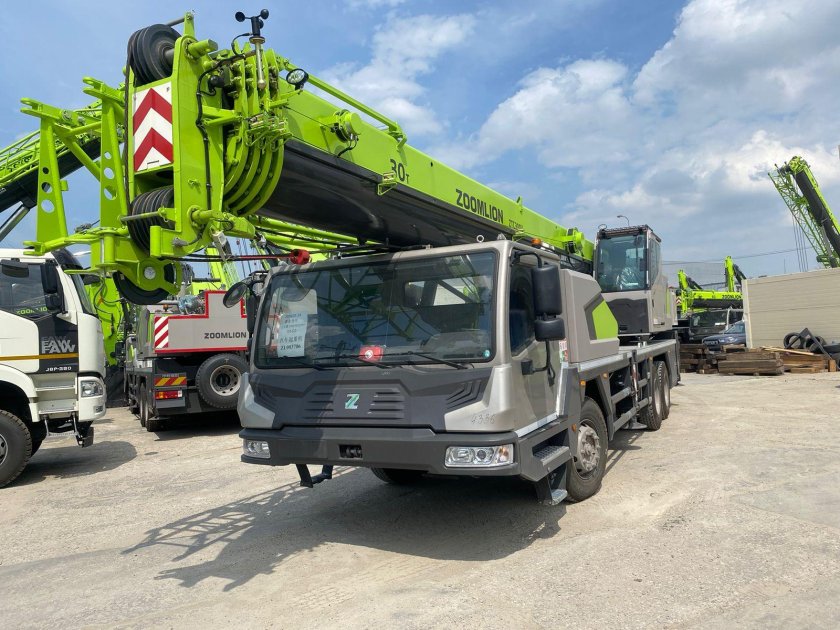 Автокран zoomlion ztc 300 v