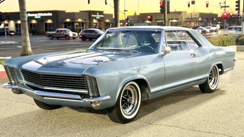 Buick rivera 1965