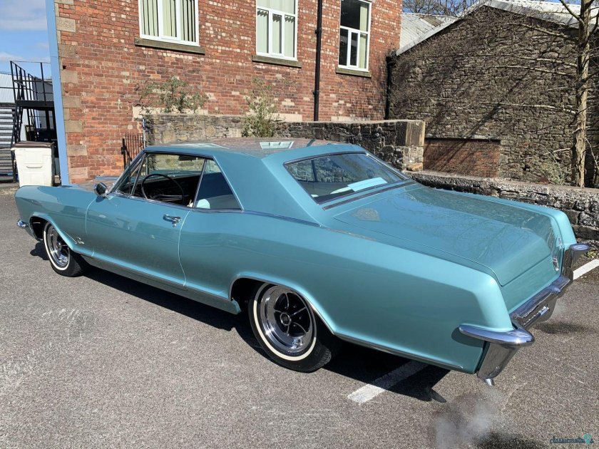 Buick riviera 1963