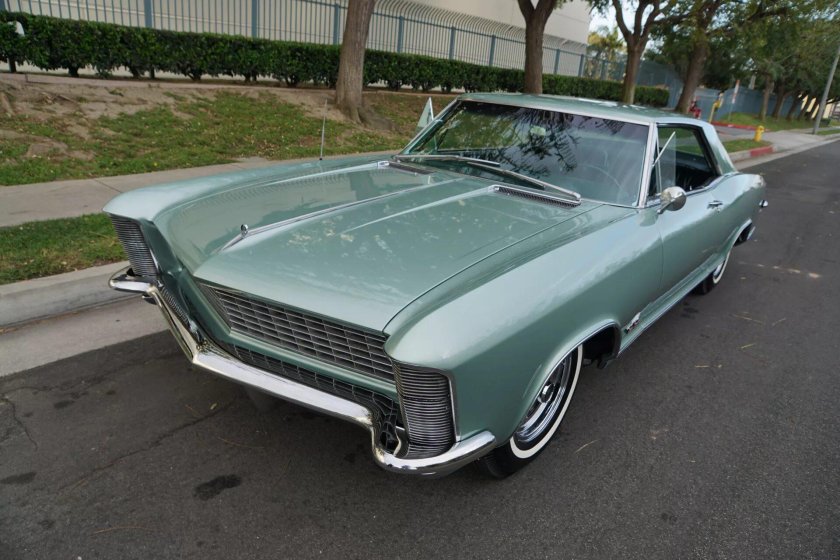 Buick Riviera 1965