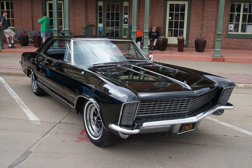 Buick Riviera 1965