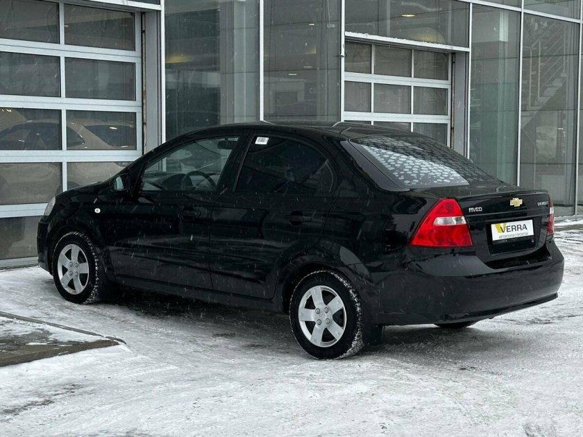 Шевроле авео 2011