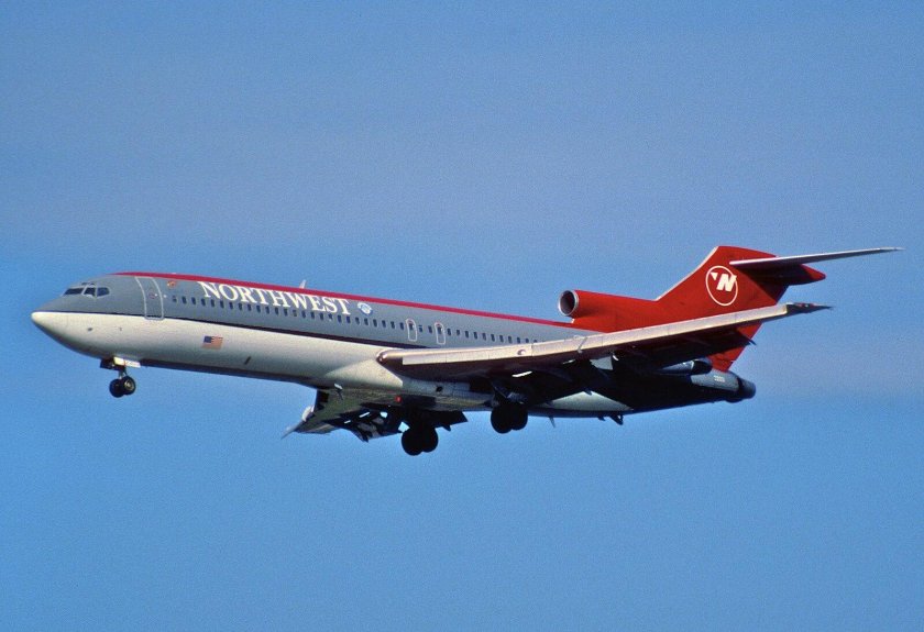 Самолет Boeing 727