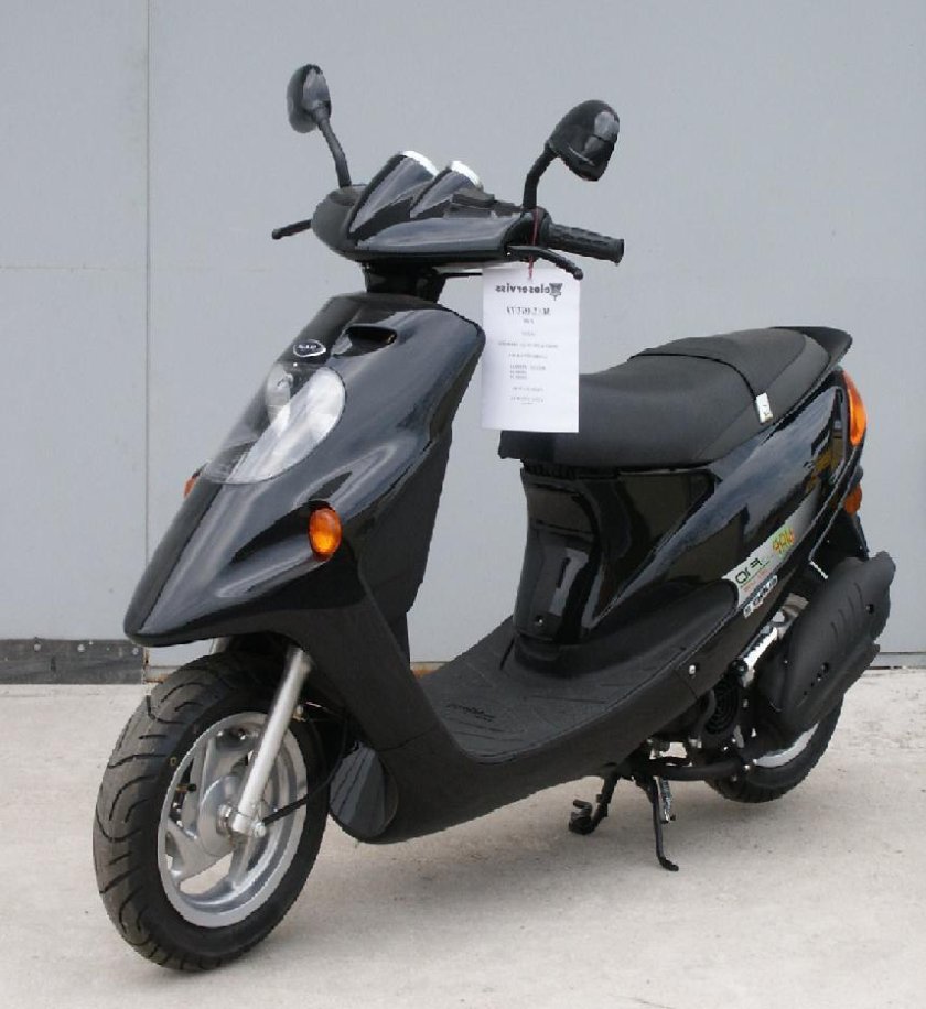 Скутер Малагути 50