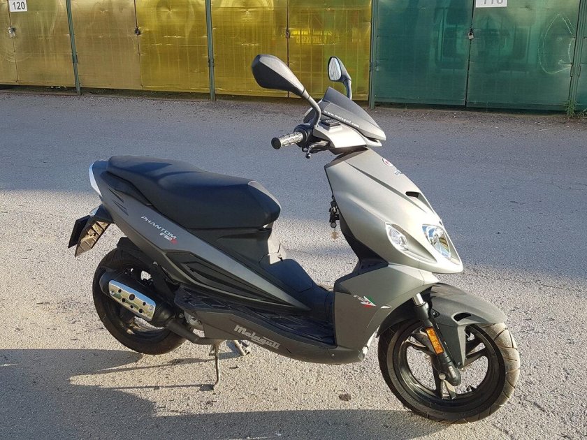 Malaguti Phantom 250