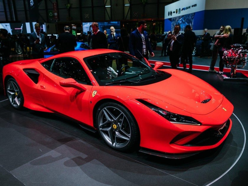 Феррари f8 tributo