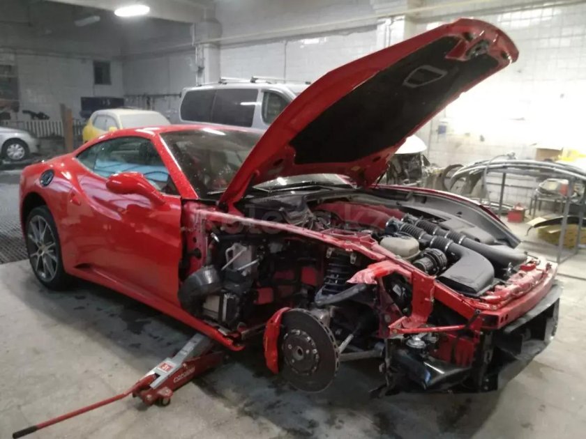 Аккумулятор на Феррари