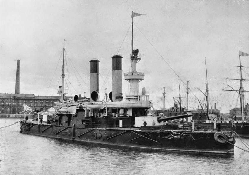 Генерал-Адмирал Апраксин броненосец