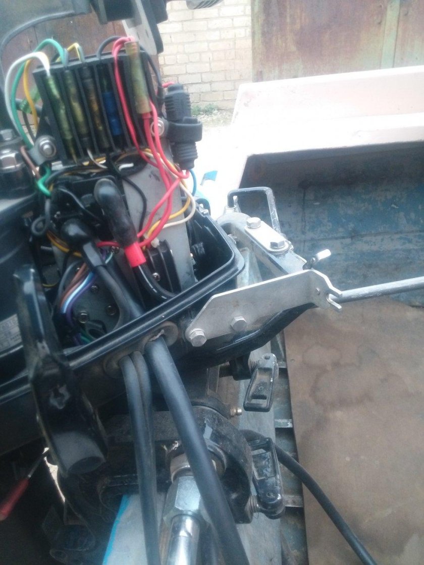 ГАЗ-реверс для лодочного мотора Ямаха 40